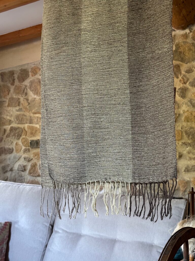 Étole en soie sauvage tissée main